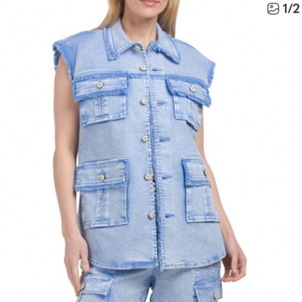 Cinq à sept sleeveless jacket